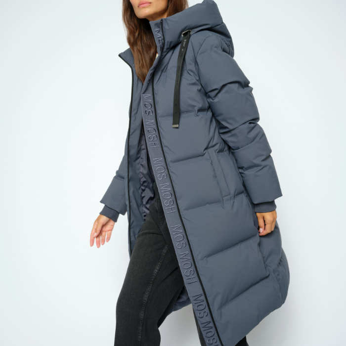 SHOP JAKKER HER<br>