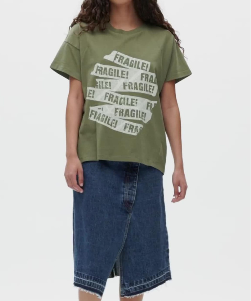 SHOP<br>T-SHIRTS