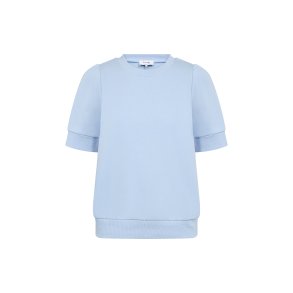 LR-NUKA 19 top Levet� Room, windsu