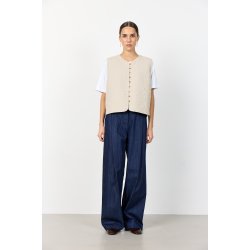 Pippa 2 waistcoat Levet� Room