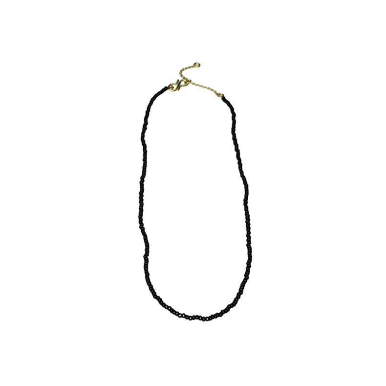 Annavii Kala halsk�de, black