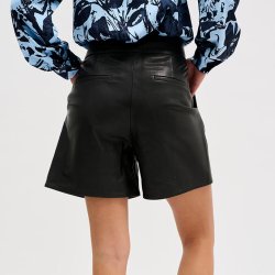 The leather shorts My Essential Wardrobe, black