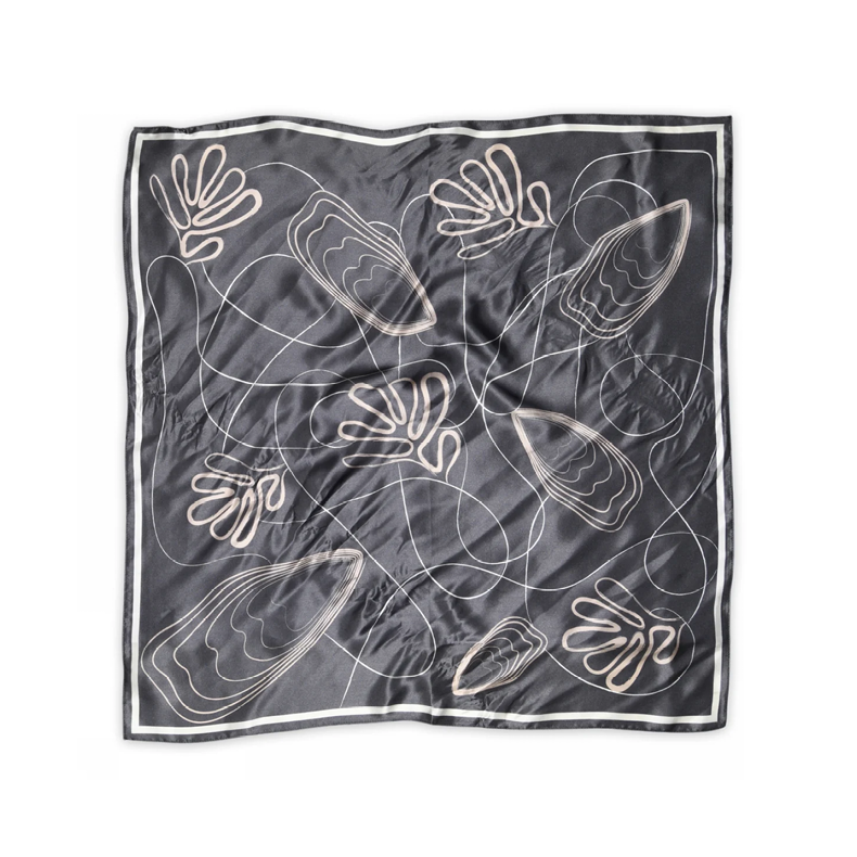 Melody silk scarf Sneaky Fox, pavement