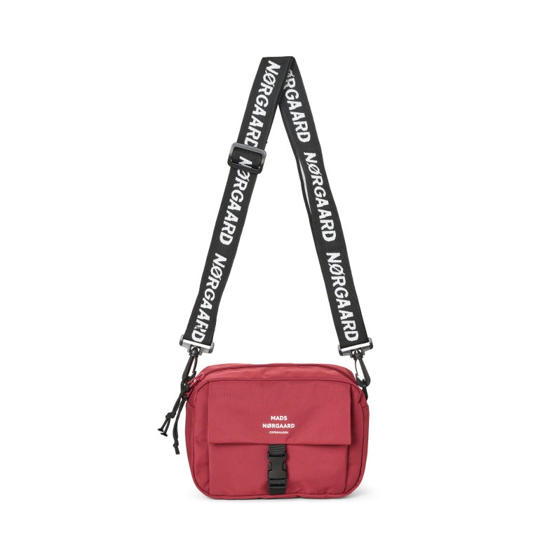 Tian fae bag Mads Nrgaard, winery