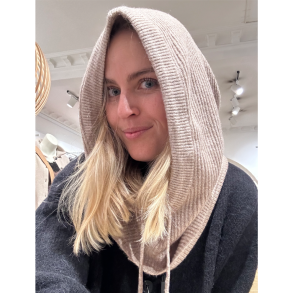 Madita knit Balaclava Neo Noir, sand melange