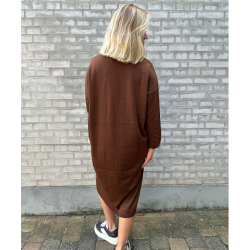 Kala kjole Sibin Linnebjerg, brown sugar