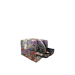 Bcnyla washbag Black Colour, fall garden
