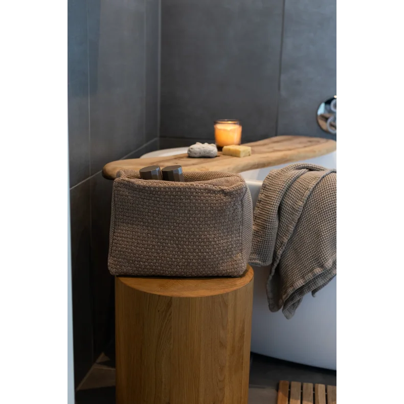 Strikket toilettaske By LOHN, tiger melange