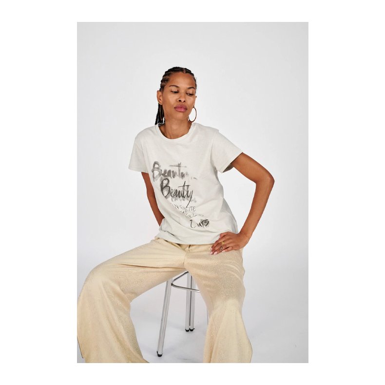 Ambla beauty t-shirt Rabens Saloner, dirty chalk