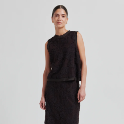 Daysee top Second Female, chocolate torte