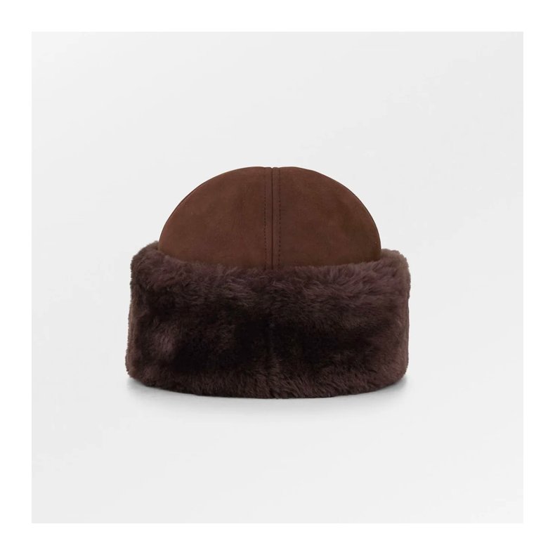 Dora shearling hat Beck S�ndergaard, chocolate torte