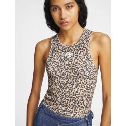 Pymma top Munthe, camel