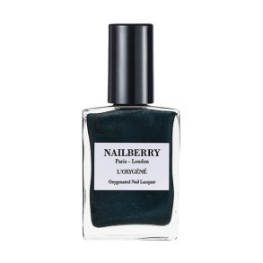 Galactic nailpolish fra Nailberry L'Oxygn, pearlised stormy grey