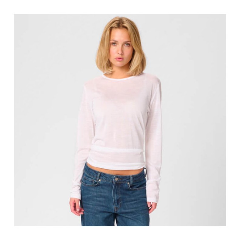 The o-neck long sleeve shirt My essential Wardrobe, white