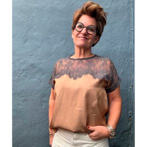 Buggi sheer lace t-shirt Rabens Saloner, tobacco combo