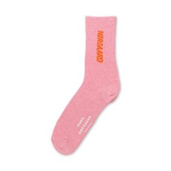Sock single play Mads Nrgaard, bonbon
