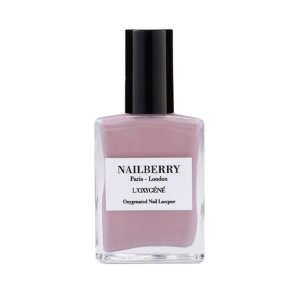 Romance nailpolish fra Nailberry LOxygn, nude pink